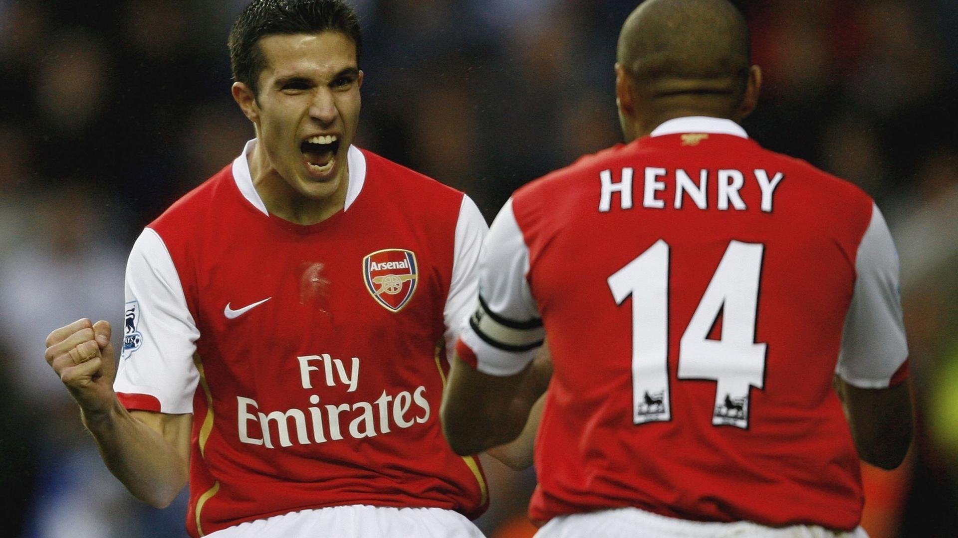 TA：阿隆索训练有俯卧撑等处罚措施；皇马球员反应褒贬不一，阿隆索什么水平